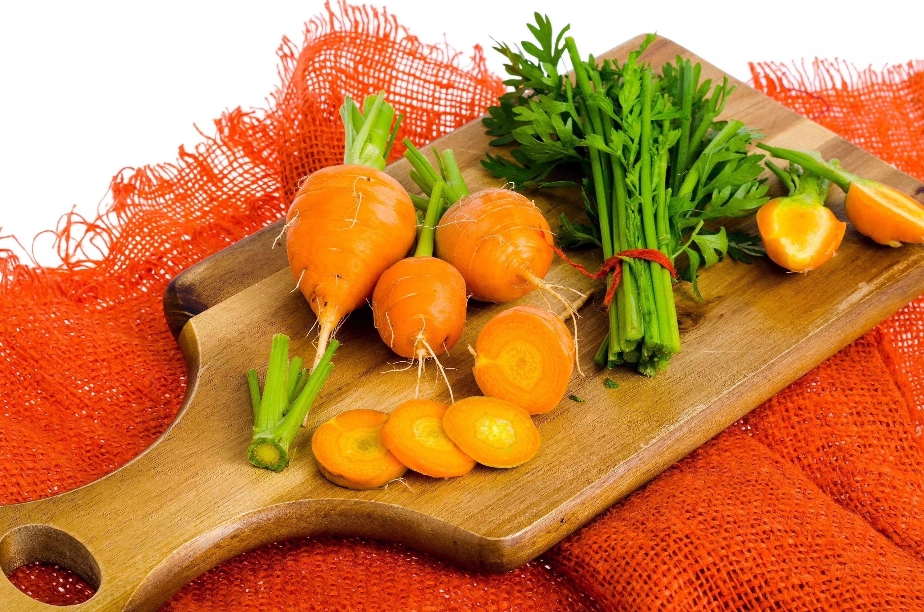 800-parisian-carrot-parisienne-carrot-daucas-carota-sativus-orange-vegetable-see 800 PARISIAN CARROT Parisienne Carrot Daucas Carota Sativus Orange Vegetable Seeds